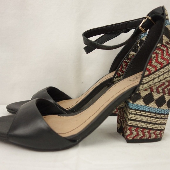 NWT French Blu Black Aztec Patterned Block Heel - Picture 3 of 8